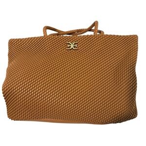 NWOT Sam Edelman Julie quilt Tan Textured Tote Bag gold accents new huge